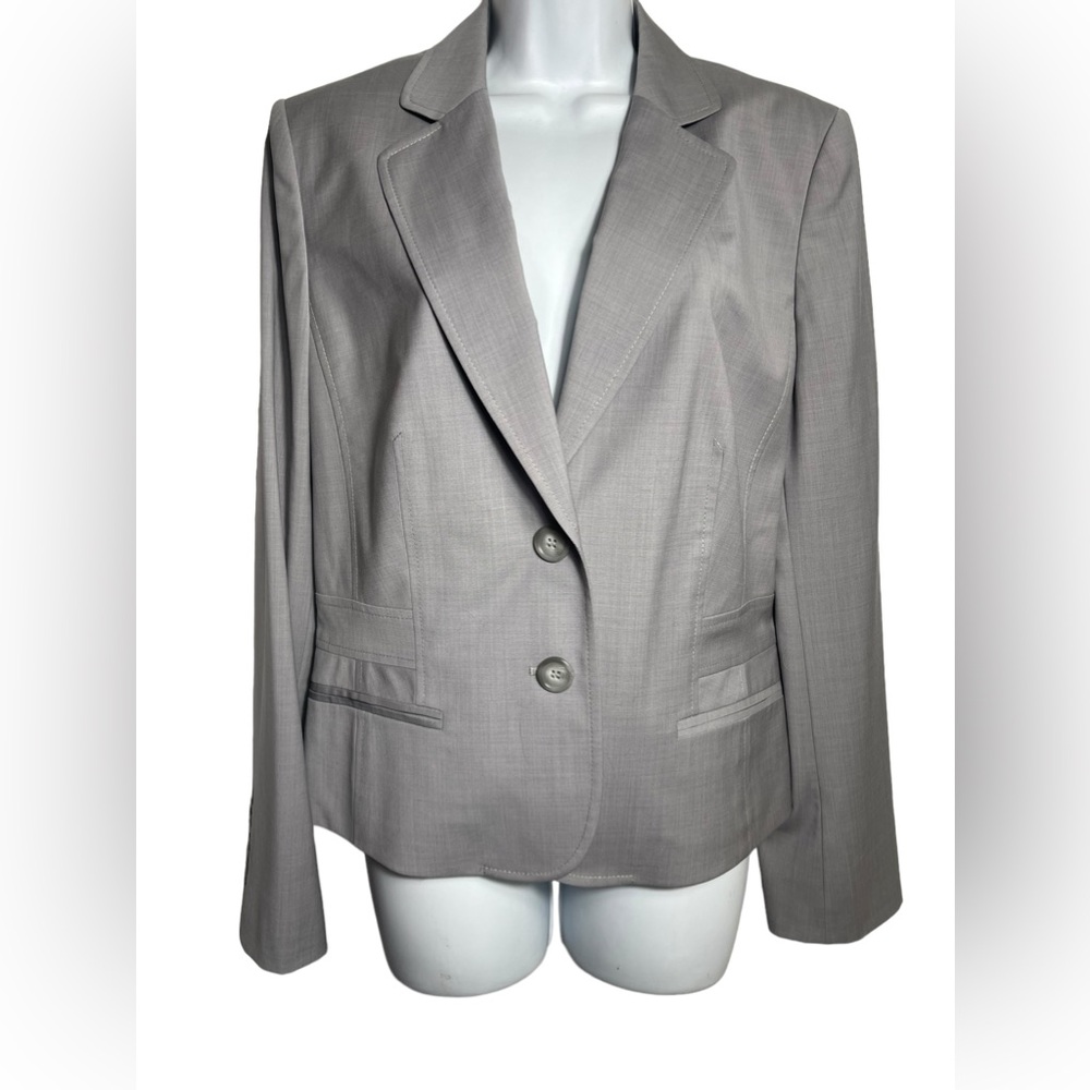 Ann Taylor LOFT size 12 stunning light grey classic blazer PERFECT 🩶🩶
